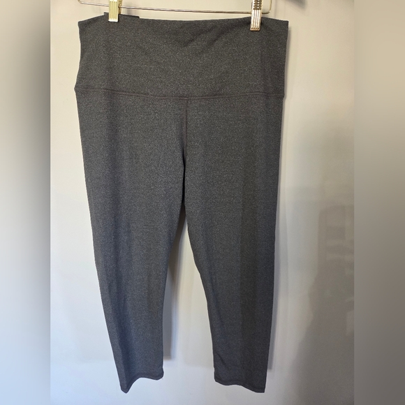 NWT Capri Leggings XXL - Picture 2 of 8